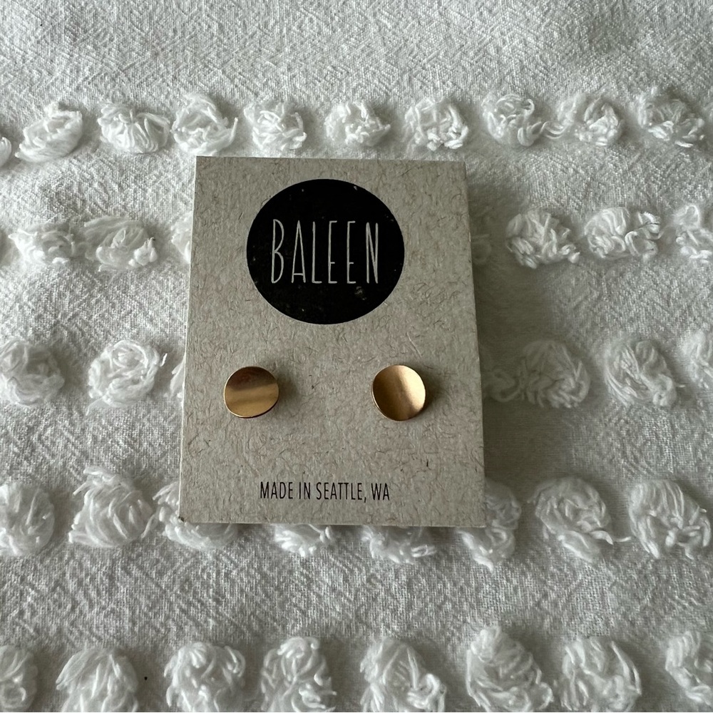 New Balleen Gold Stud Earrings